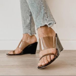 NWOT TONY BIANCO black and clear wedge sandal